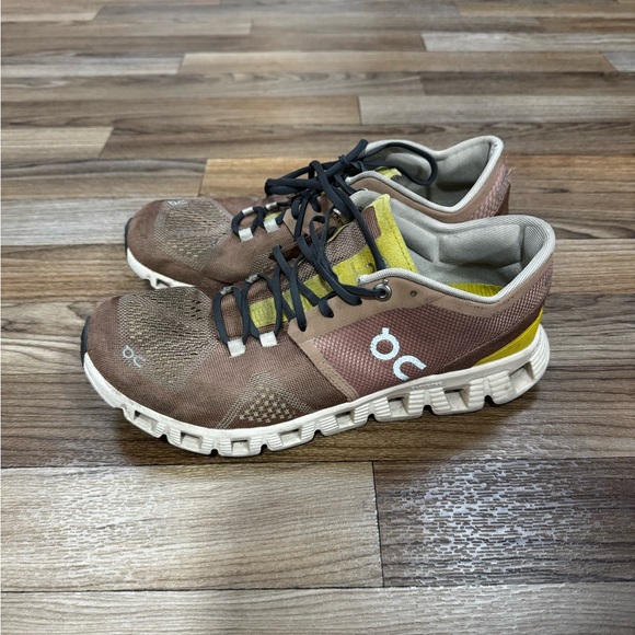On women’s cloud X Running Shoes Mocha/Sand size 8/39 preowned condition - Picture 3 of 11